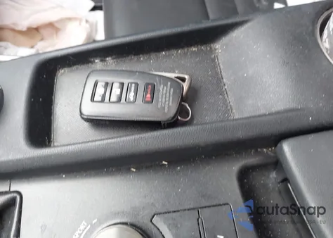 2017 Lexus Is 200T z USA, uszkodzony, nr VIN JTHBA1D23H5045700